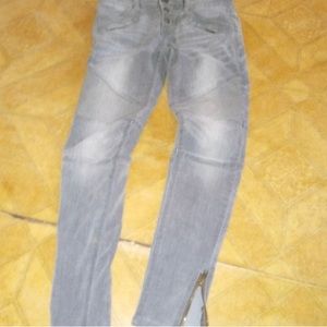 - Free people moto button fly skinny zipper jeans